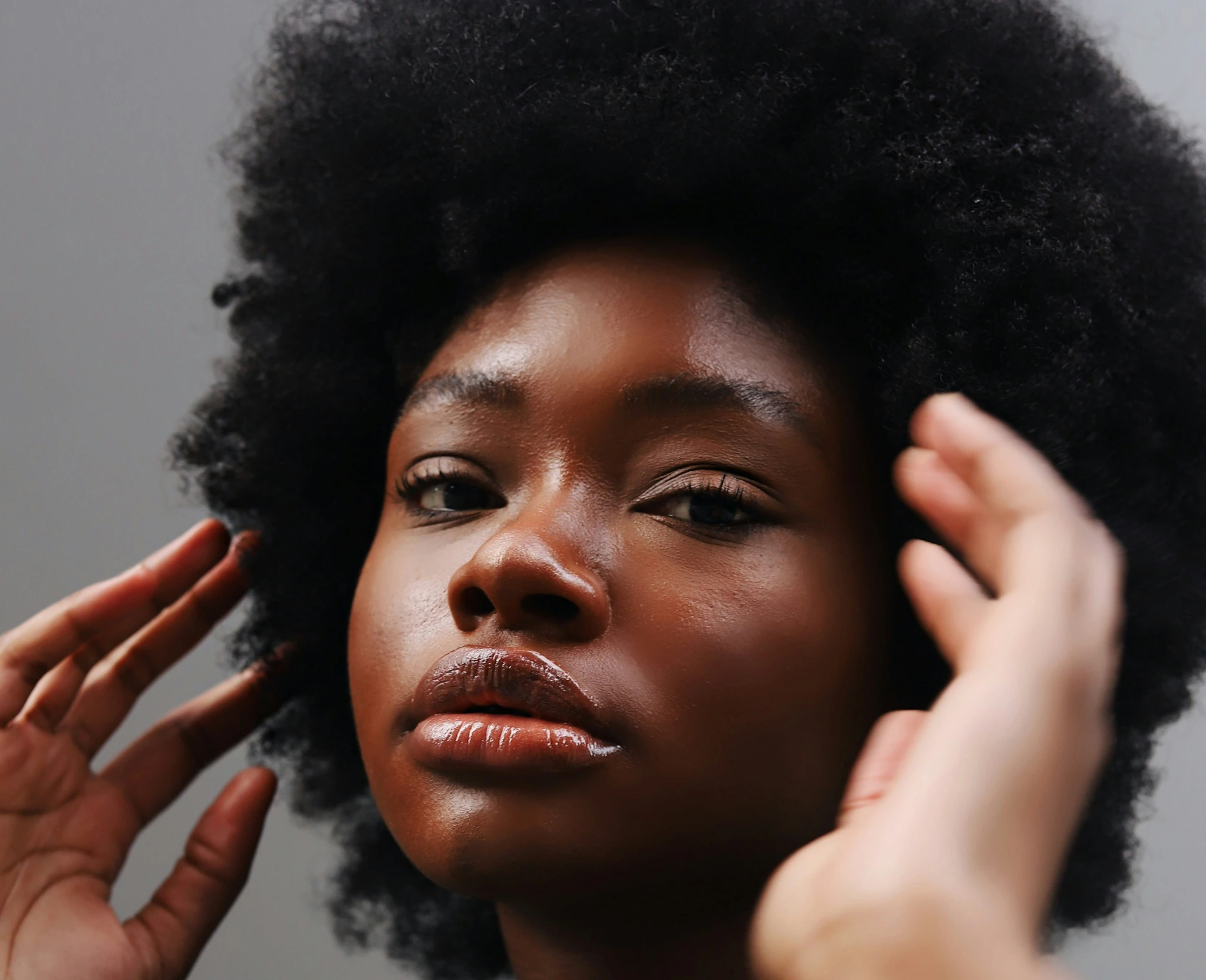 Sublimer ses cheveux afro - 3 astuces incontournables